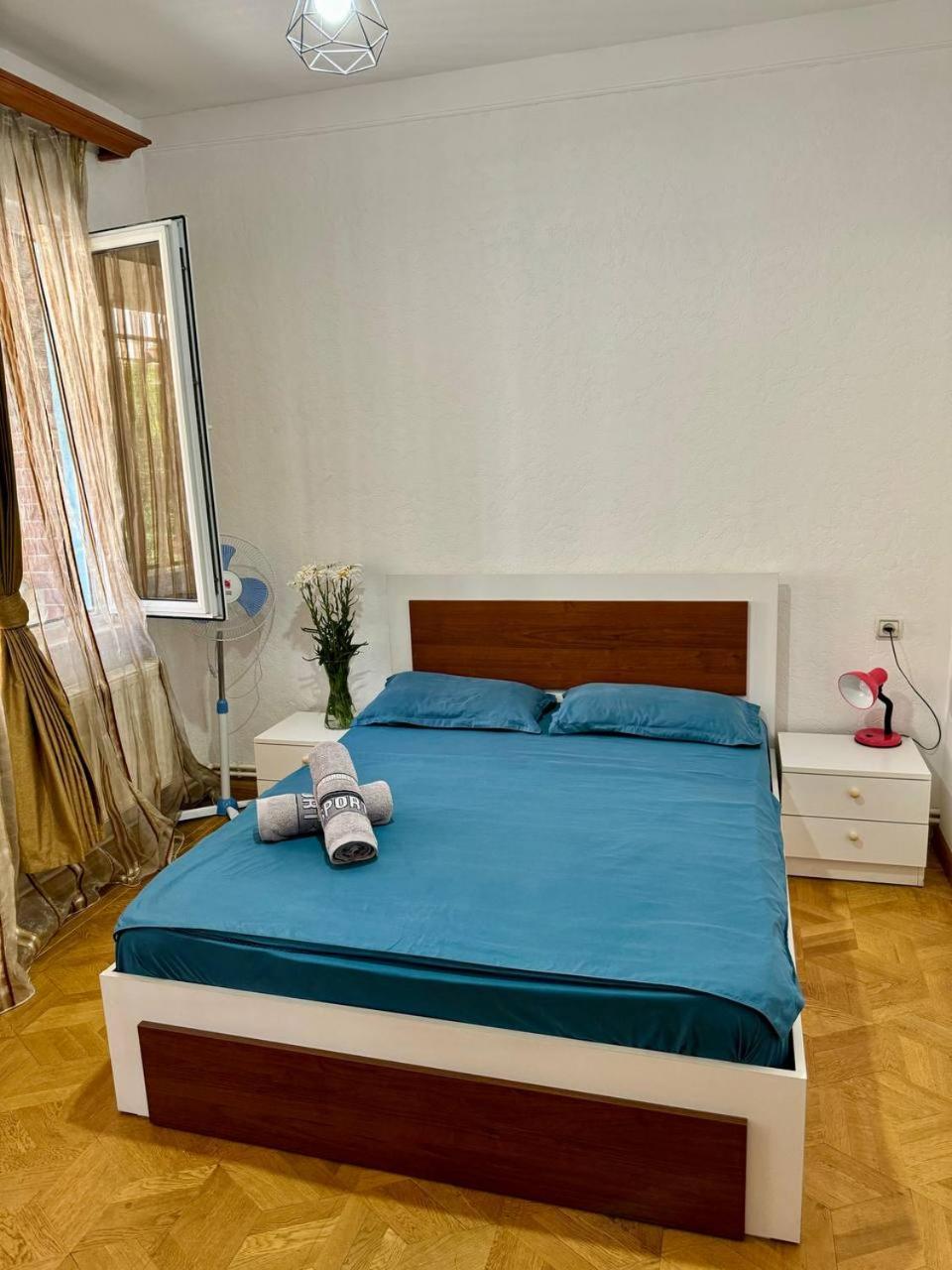 California Hostel Jerevan Exteriör bild
